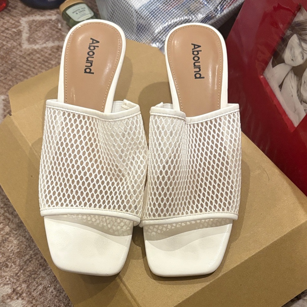 Abound Women's Cream Mesh Mules
